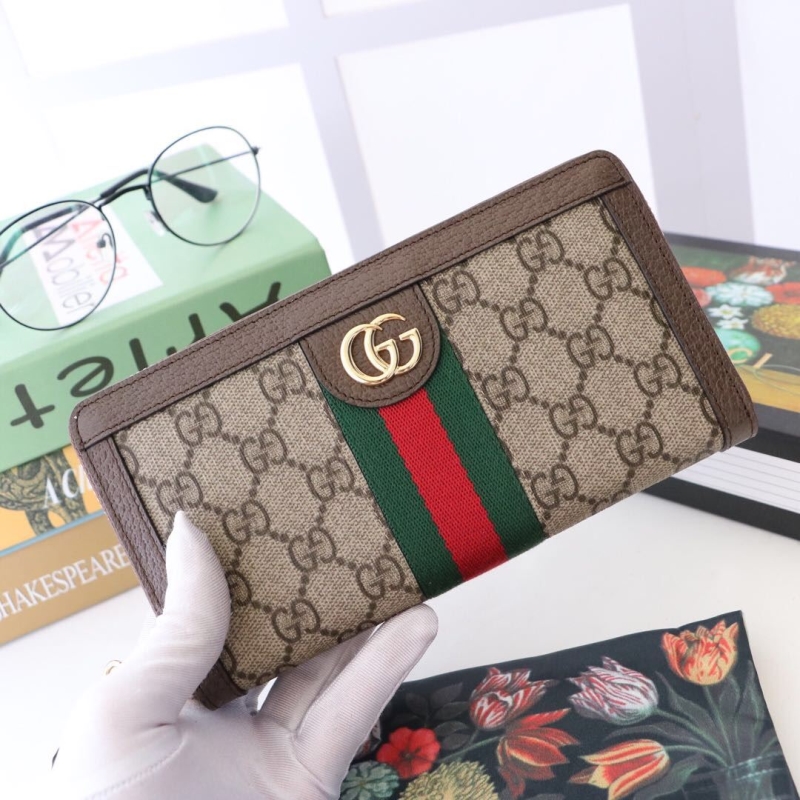 G*u*i wallets & purse